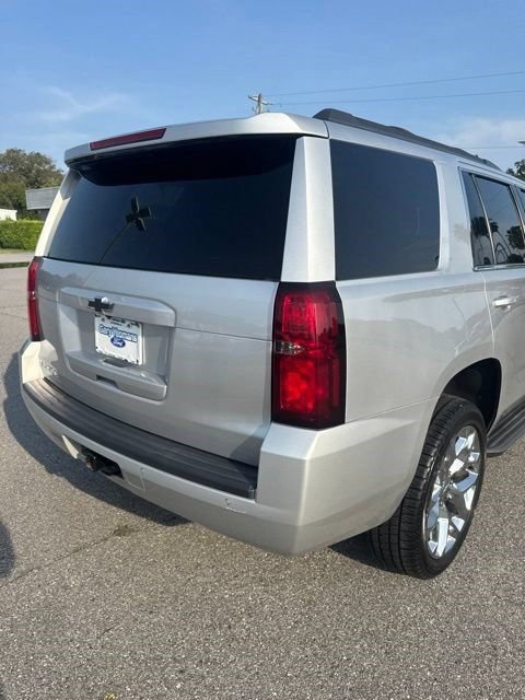 Used 2018 Chevrolet Tahoe LS w/ Enhanced Driver Alert Package RWD image 4