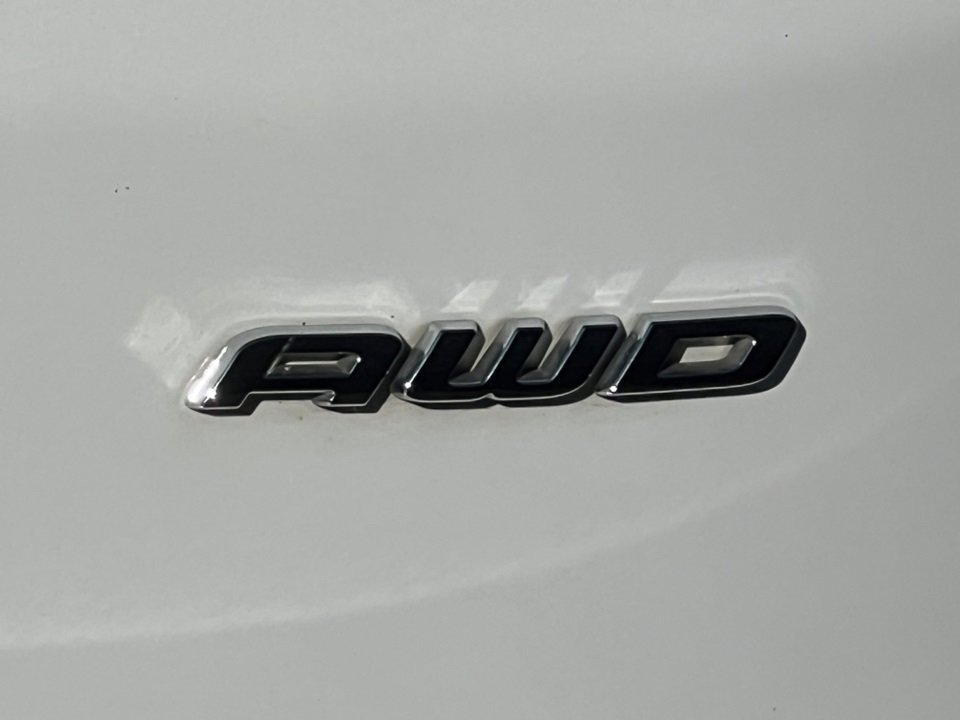 Certified 2022 Ford Edge SEL w/ Convenience Package image 9