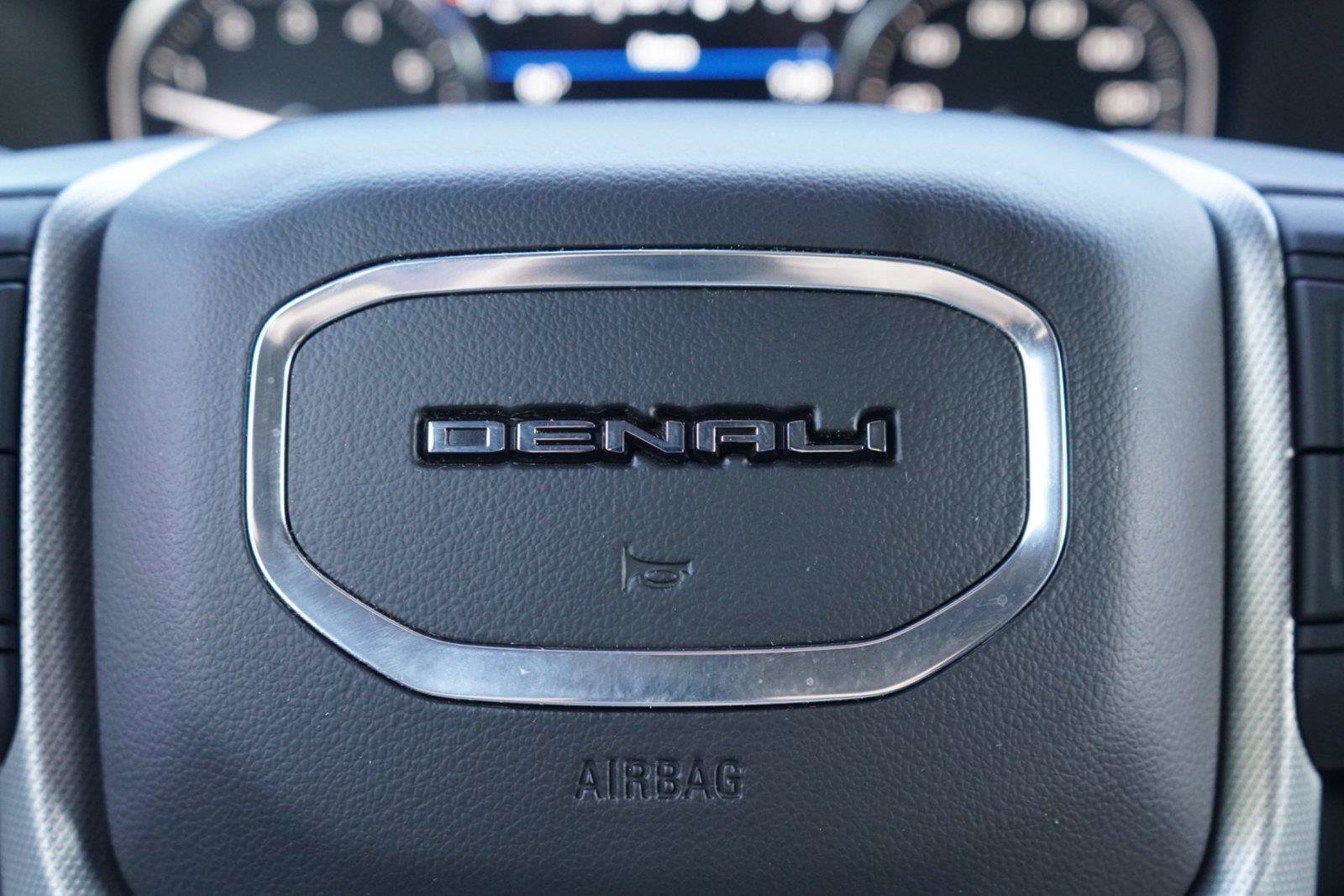 Used 2021 GMC Yukon Denali w/ Denali Ultimate Package RWD image 15