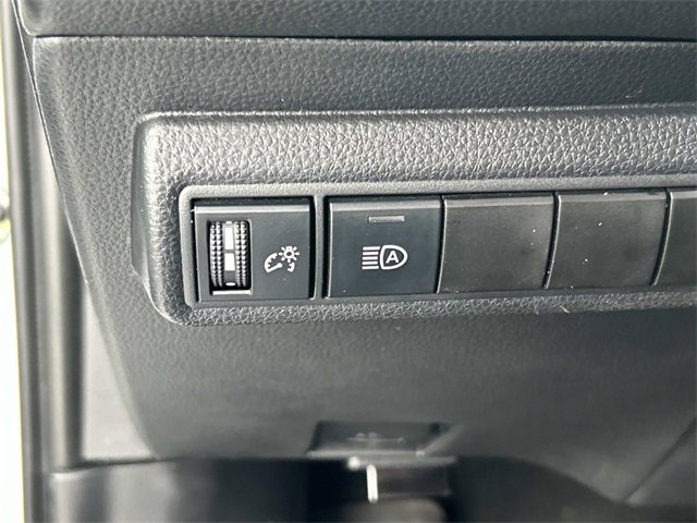 Used 2022 Toyota Corolla SE image 29