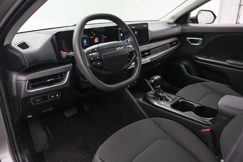 Used 2026 Kia K4 FWD image 12