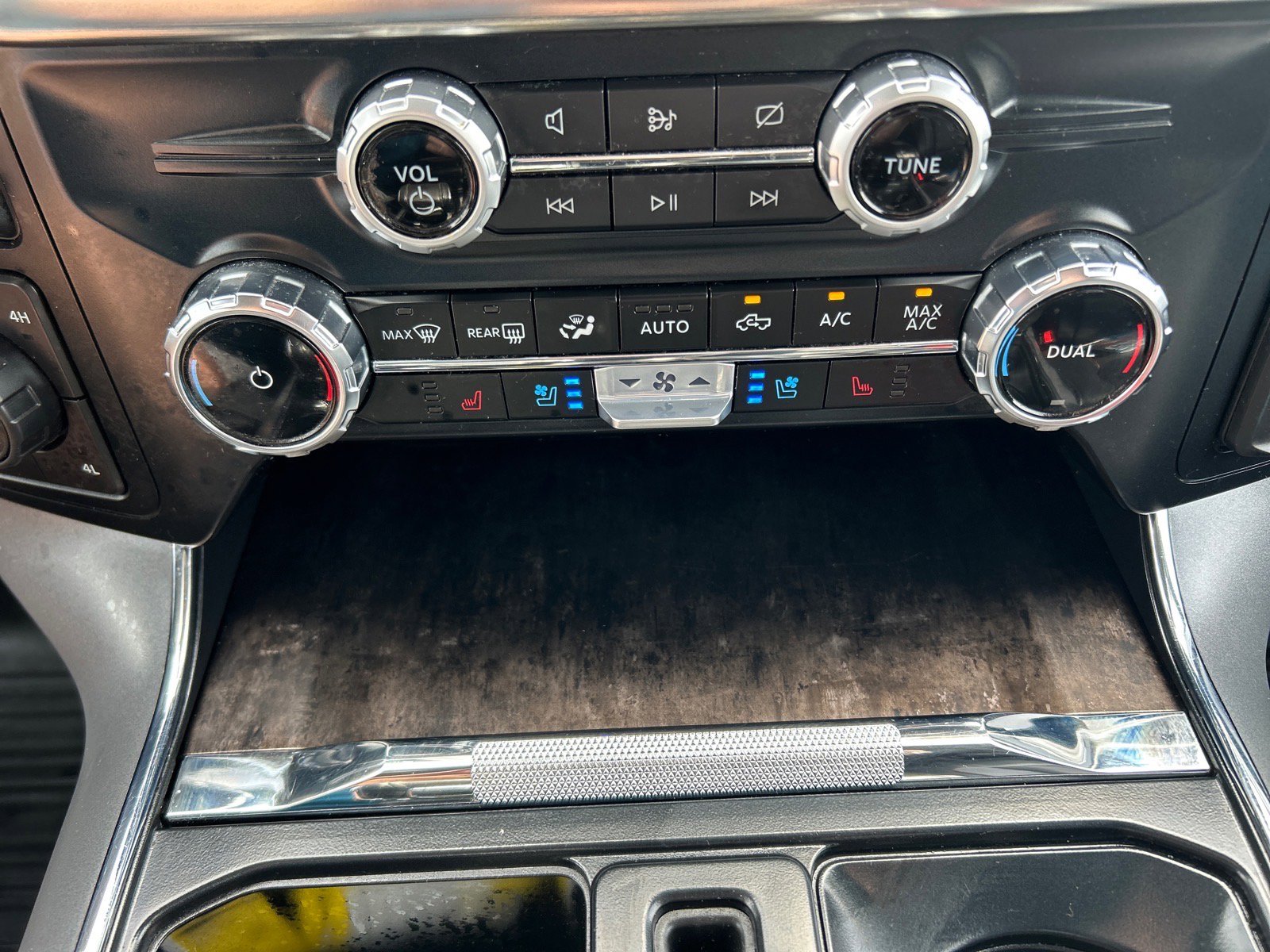 Certified 2023 Ford F150 Lariat w/ Equipment Group 502A High image 31