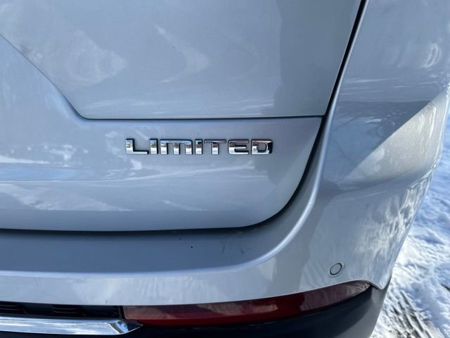 Used 2024 Jeep Grand Cherokee L Limited image 23