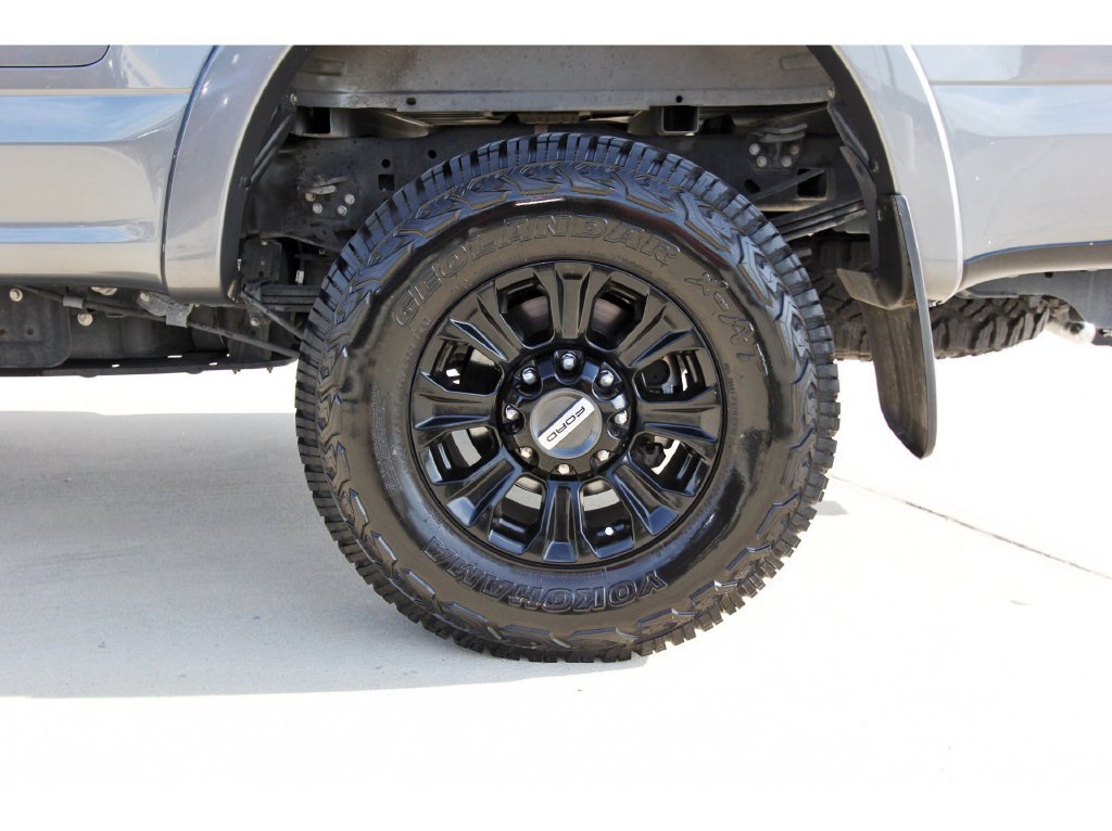Certified 2022 Ford F250 Lariat w/ Tremor Off-Road Package AWD/4WD image 35