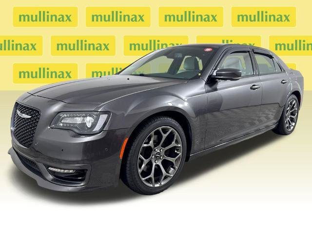 Used 2017 Chrysler 300 S w/ 300S Premium Group RWD image 13