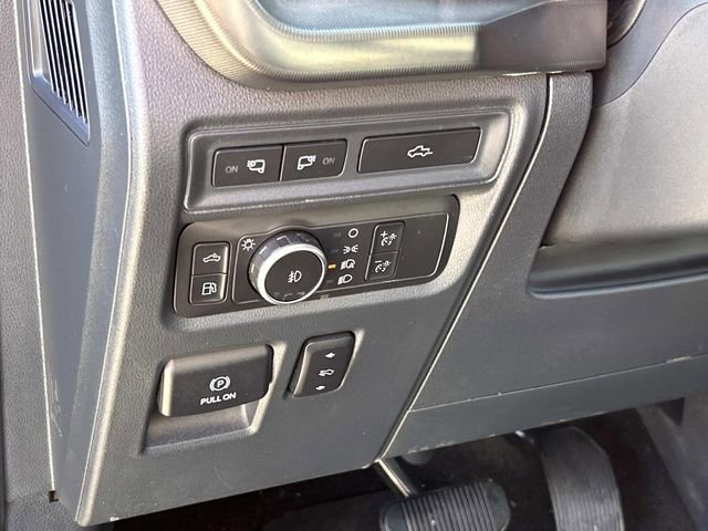 Certified 2022 Ford F150 Platinum w/ Equipment Group 701A High image 31