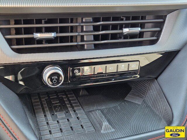 Certified 2025 Ford Explorer ST-Line w/ Premium Package RWD image 24