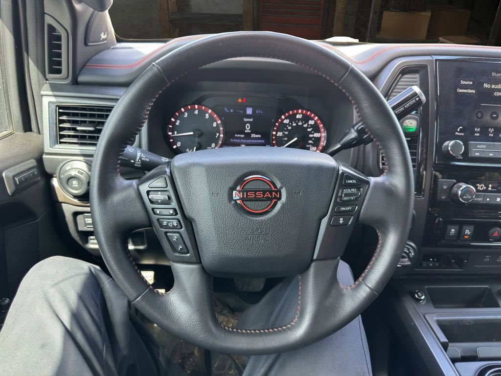 Used 2024 Nissan Titan PRO-4X w/ Pro-4x Convenience Package AWD/4WD image 16