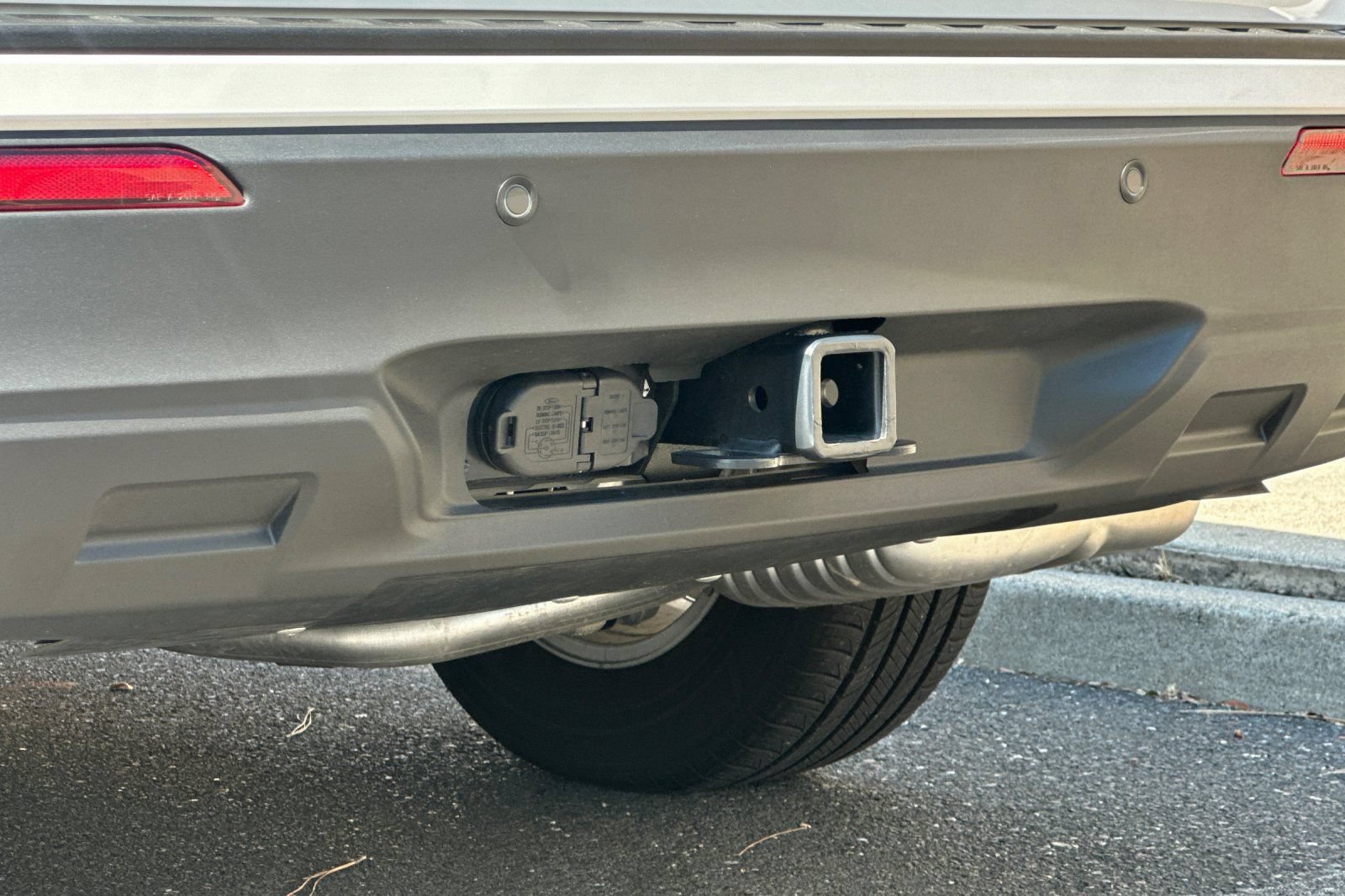 Certified 2025 Ford Explorer Active RWD image 57