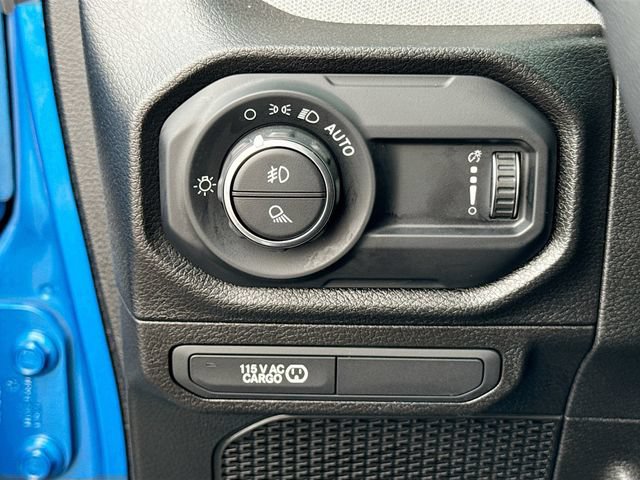 Used 2024 Jeep Gladiator Sport AWD/4WD image 16