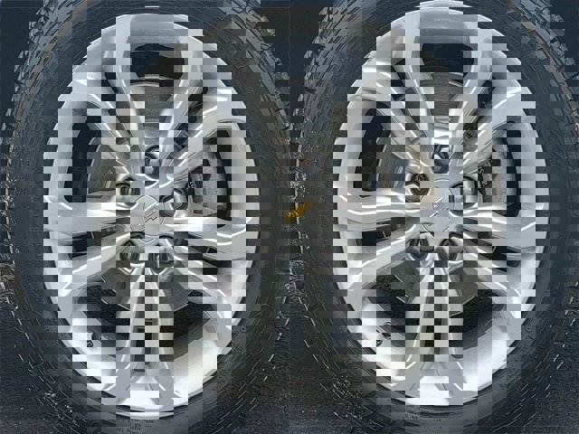 Used 2019 Chevrolet Cruze Diesel w/ Sun And Sound Package image 17