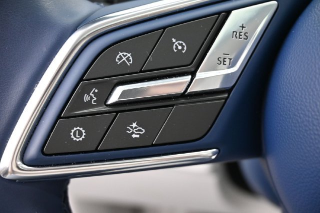 Used 2025 Buick Enclave Avenir w/ Trailering Package, 5000 lbs. FWD image 19