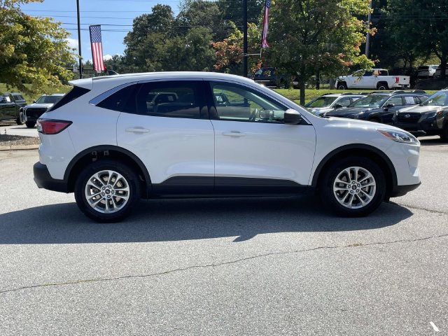 Certified 2022 Ford Escape SE w/ Convenience Package AWD/4WD image 6