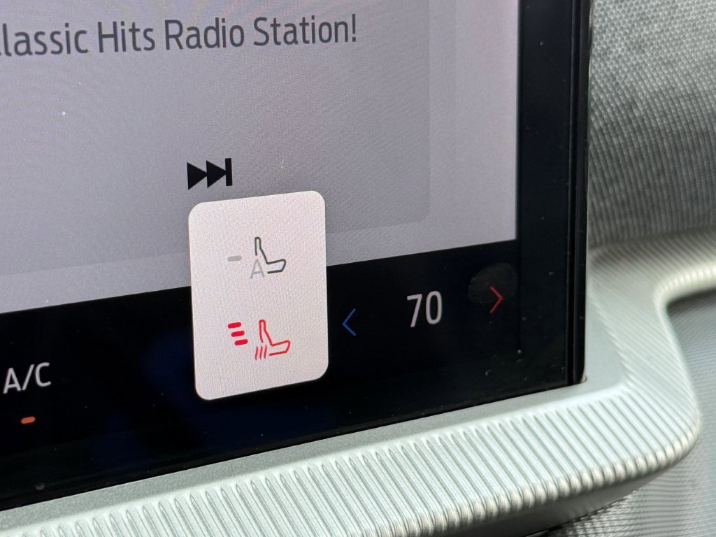 Certified 2025 Ford Explorer ST-Line w/ ST-Line Street Pack image 34