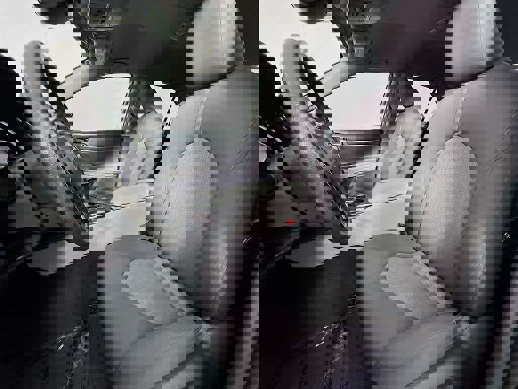 Used 2022 Toyota Camry LE image 12