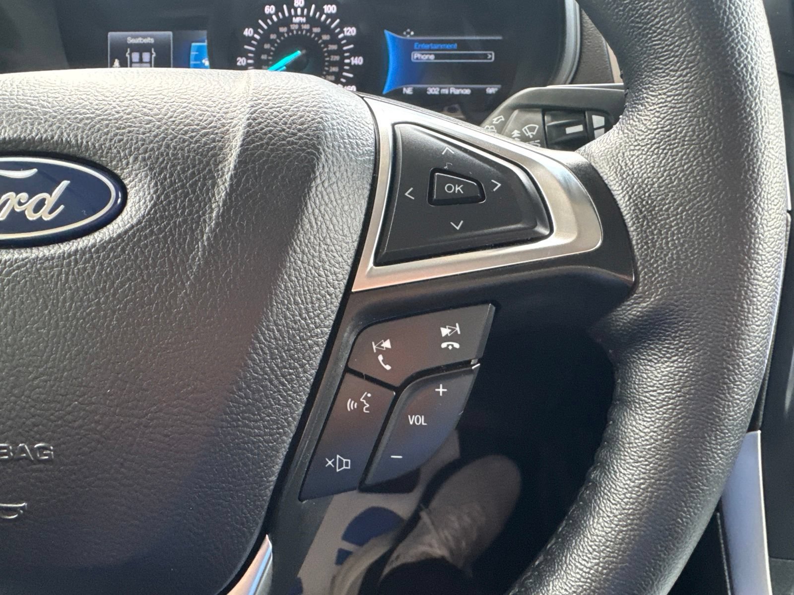 Certified 2024 Ford Edge SEL w/ Convenience Package AWD/4WD image 29