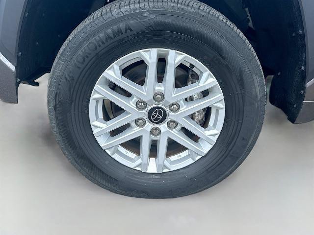 Used 2024 Toyota Tundra SR5 w/ SR5 Convenience Package AWD/4WD image 23
