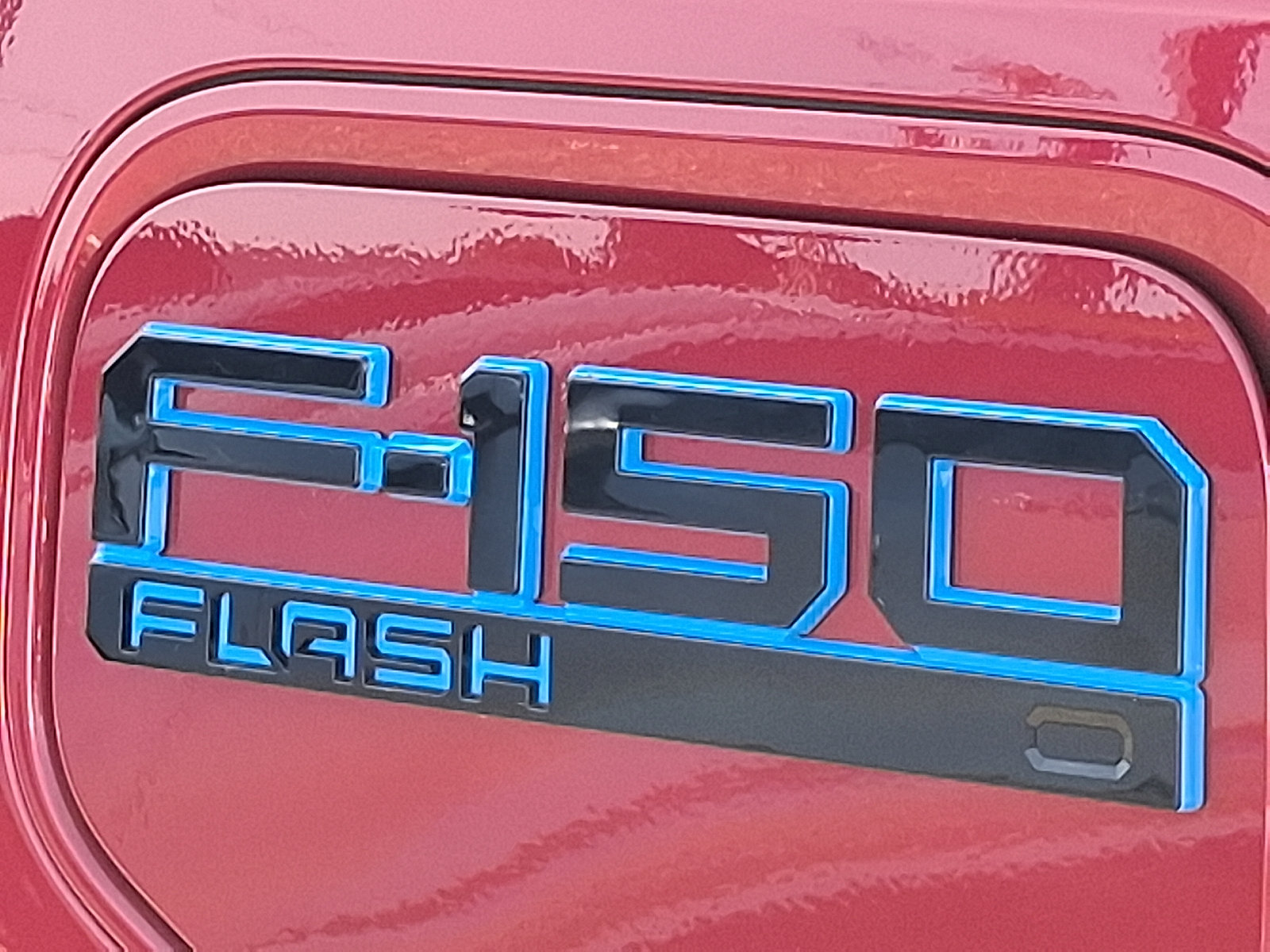 Certified 2025 Ford F150 Lightning Flash AWD/4WD image 31