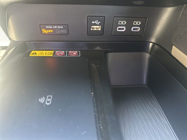 Used 2025 Toyota Camry LE FWD image 13