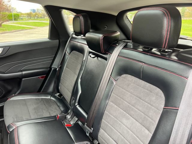 Certified 2022 Ford Escape SEL w/ SEL Stealth AWD Package image 24