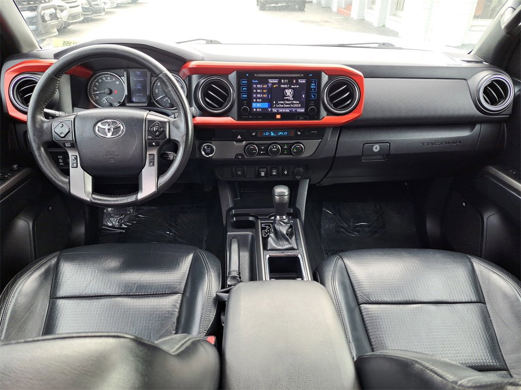 Used 2019 Toyota Tacoma TRD Sport image 7