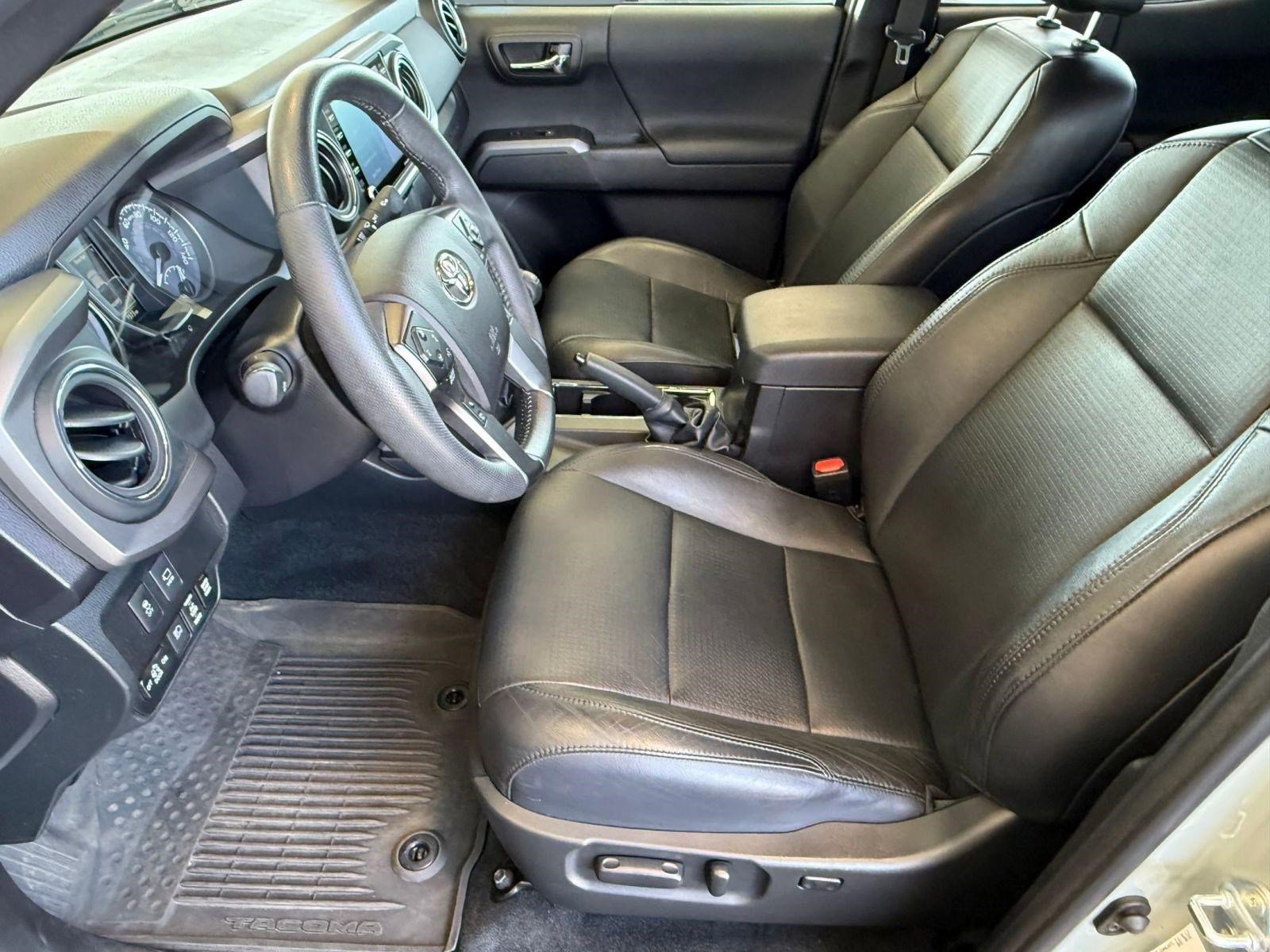 Used 2022 Toyota Tacoma TRD Off-Road w/ TRD Premium Off Road Package AWD/4WD image 5