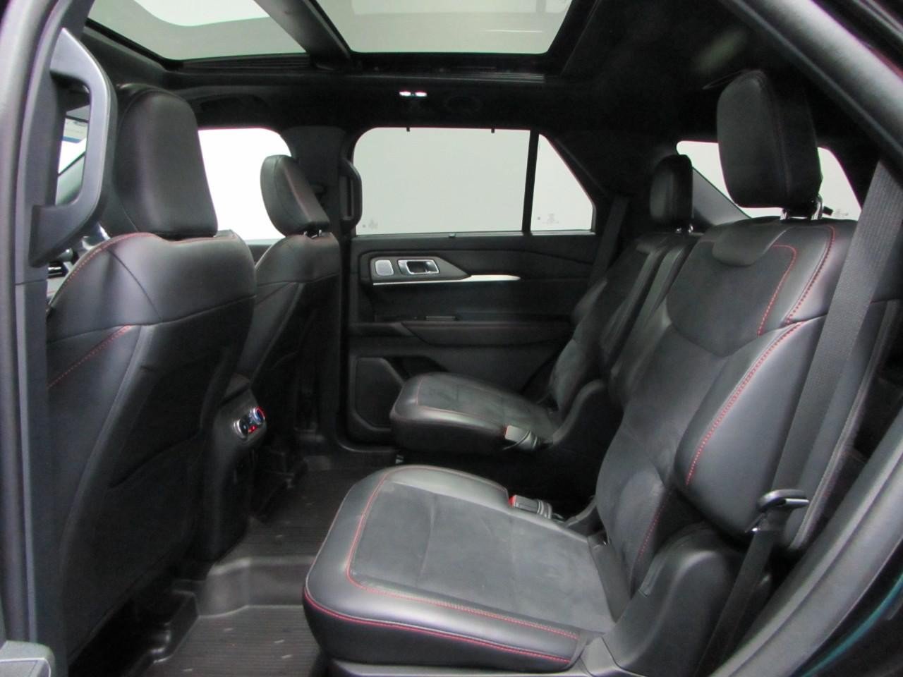 Certified 2025 Ford Explorer ST AWD/4WD image 15