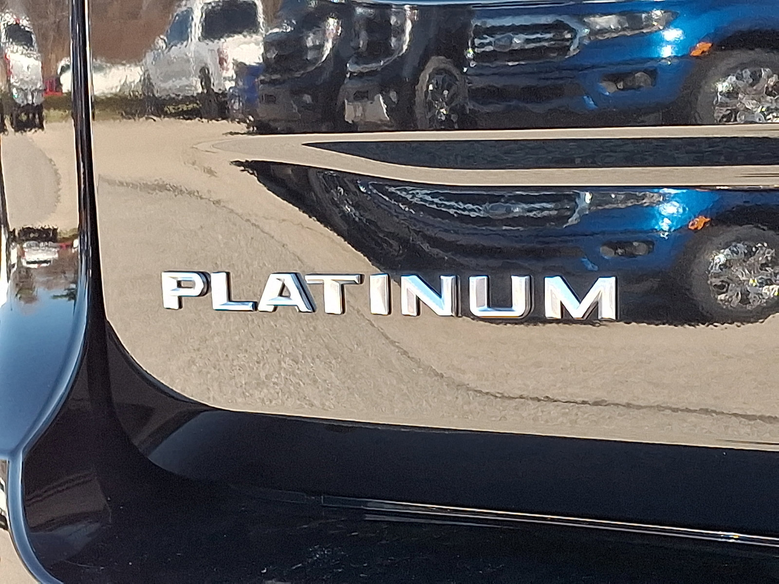 Certified 2025 Ford Expedition Max Platinum w/ Driver's Package image 35