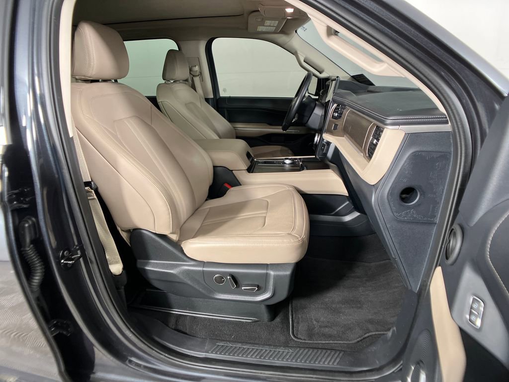 Certified 2024 Ford Expedition Limited image 13