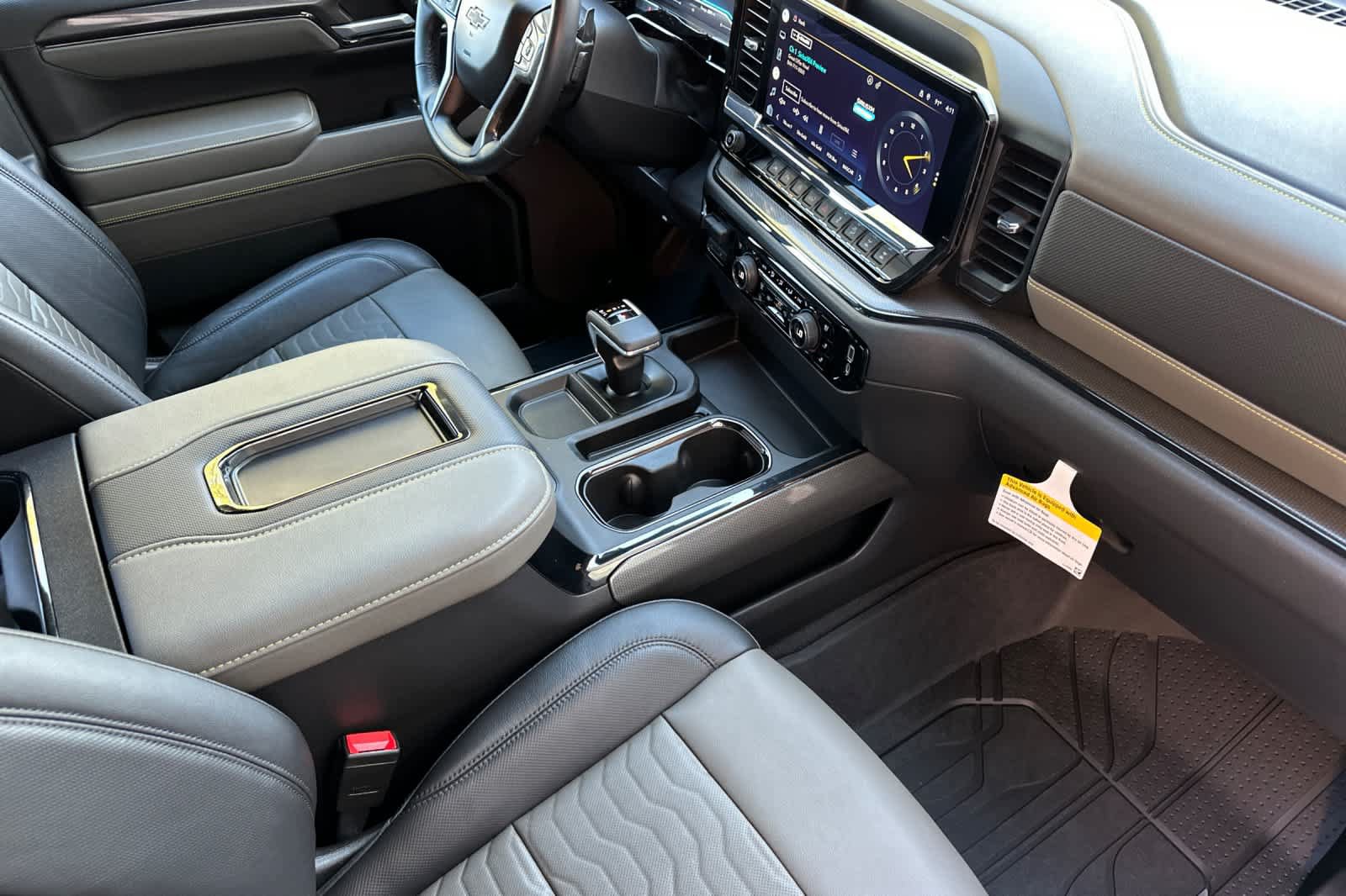 Used 2022 Chevrolet Silverado 1500 ZR2 w/ Technology Package AWD/4WD image 15