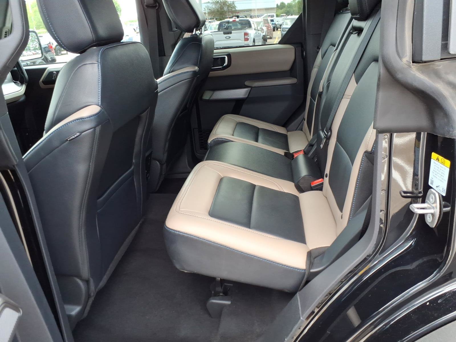 Certified 2022 Ford Bronco Wildtrak AWD/4WD image 15