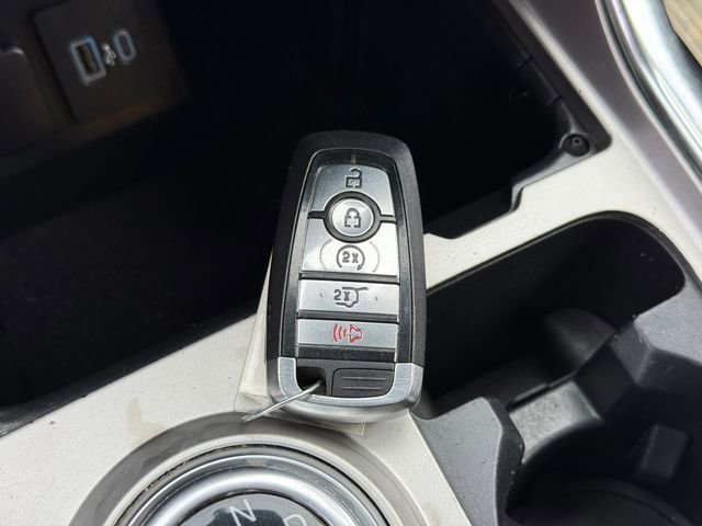 Certified 2022 Ford Explorer XLT w/ Equipment Group 202A AWD/4WD image 13