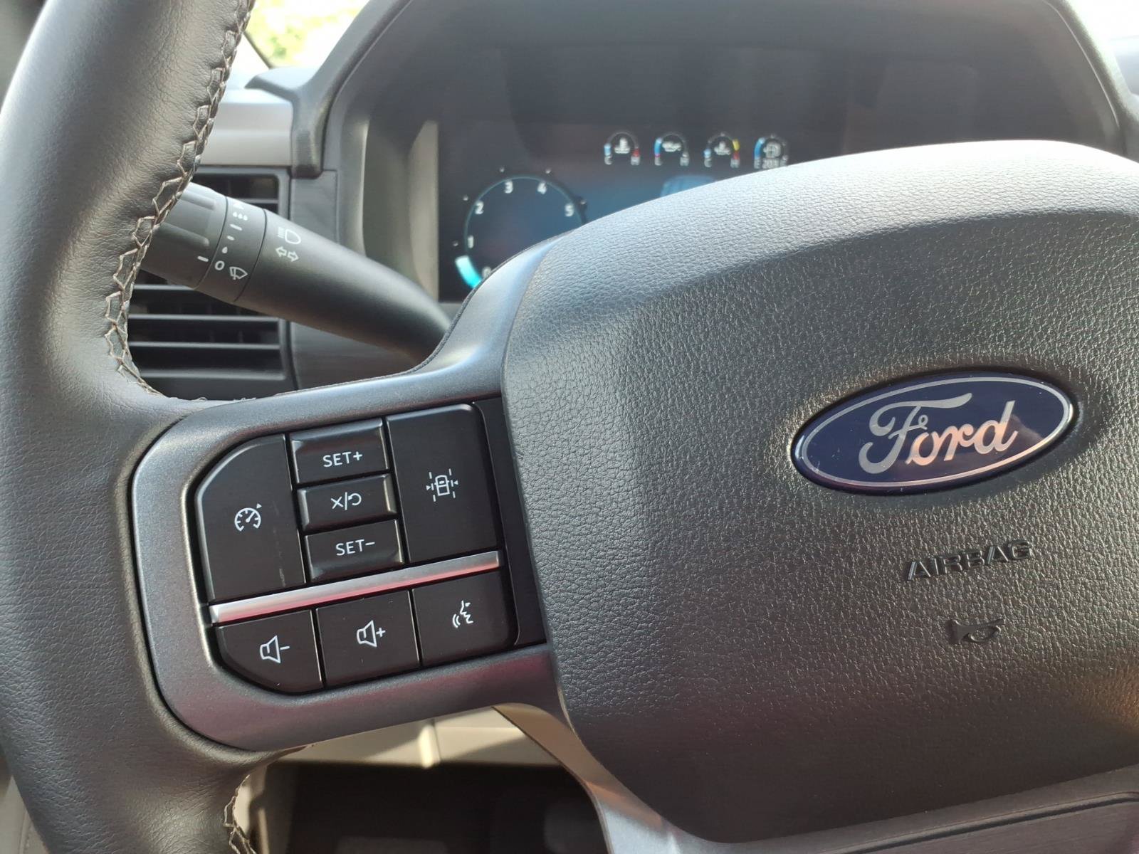 Certified 2025 Ford F150 XLT w/ Equipment Group 301A Standard AWD/4WD image 17
