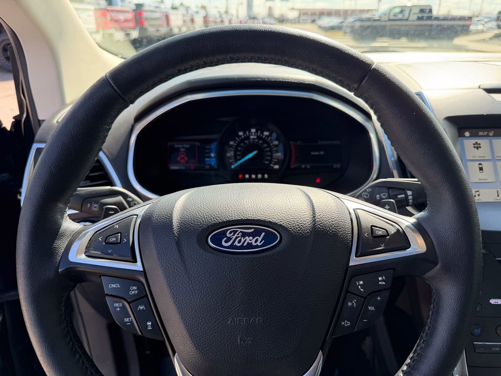 Certified 2019 Ford Edge Titanium w/ Equipment Group 301A image 28