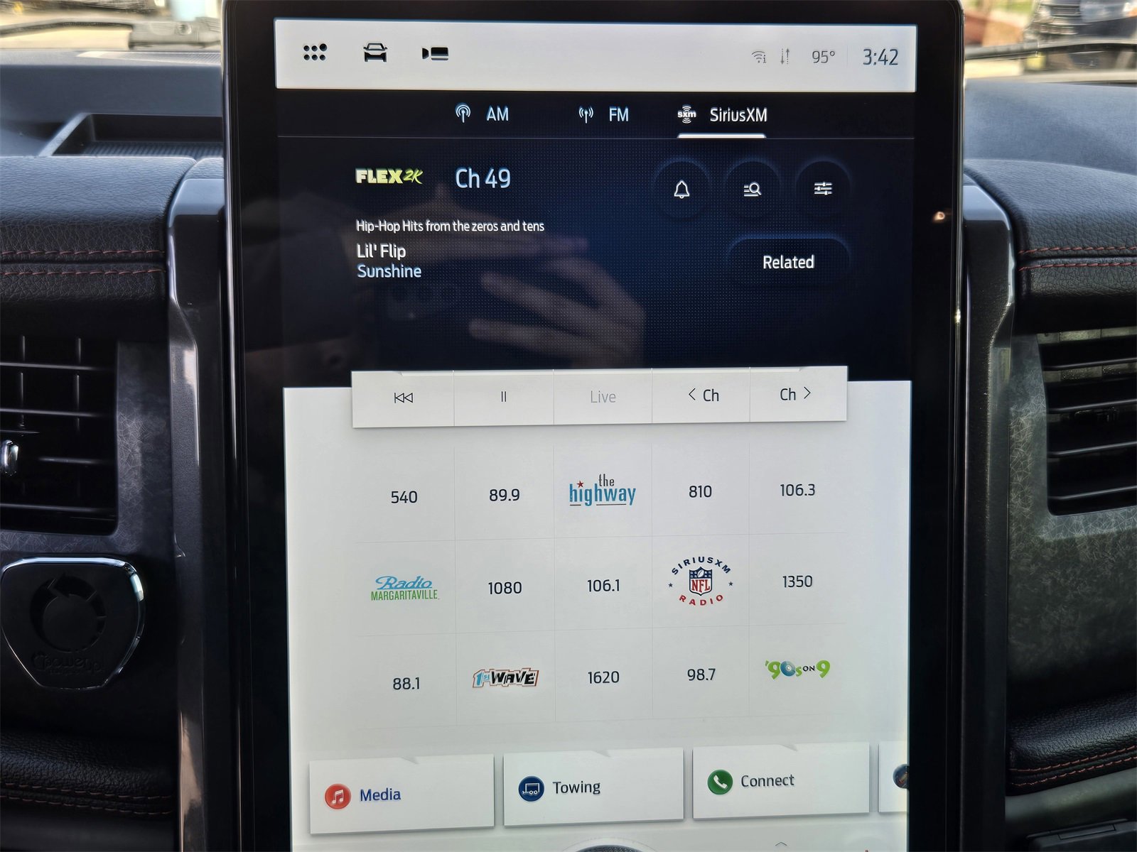 Certified 2022 Ford Expedition Limited image 15