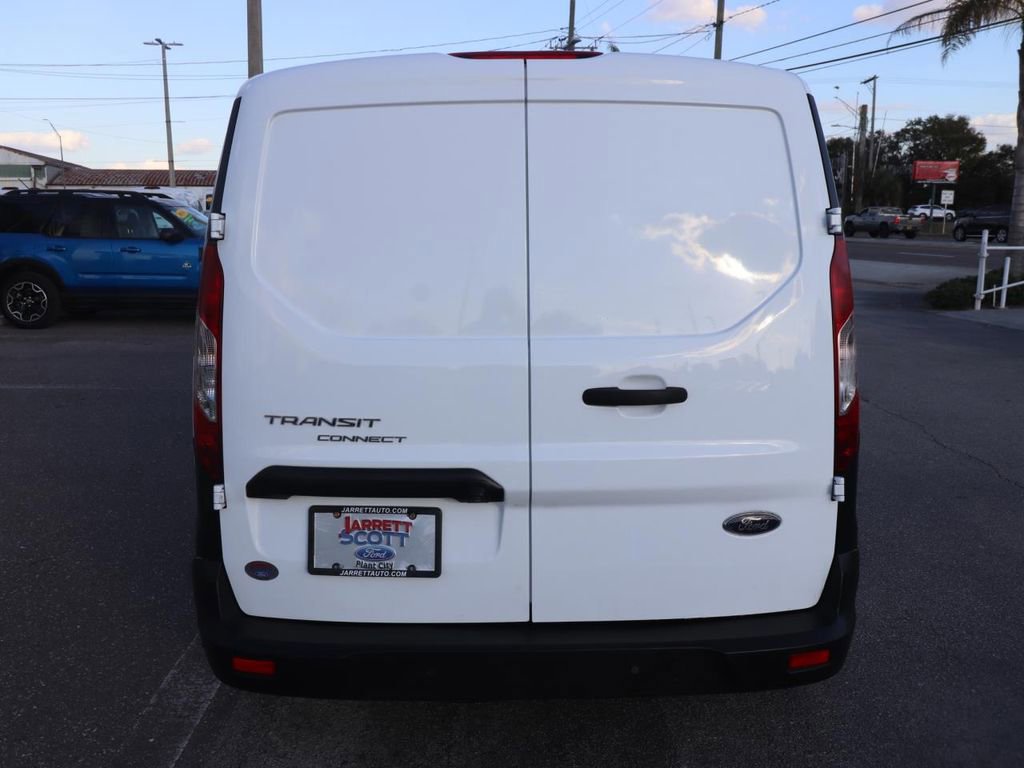 Certified 2022 Ford Transit Connect XL image 4