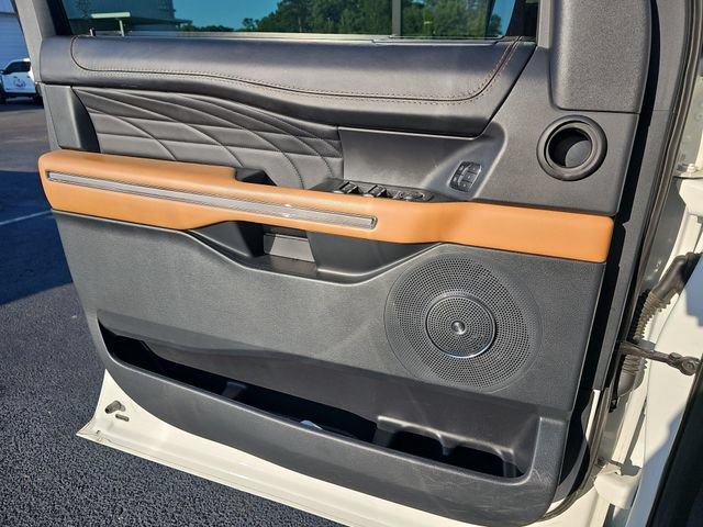 Certified 2022 Ford Expedition Platinum RWD image 32
