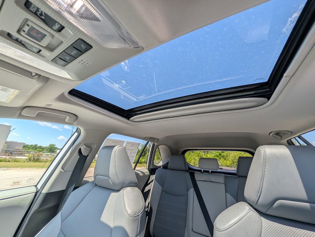 Used 2023 Toyota RAV4 Limited AWD/4WD image 19