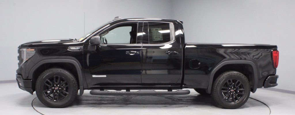 Used 2023 GMC Sierra 1500 Elevation AWD/4WD image 7