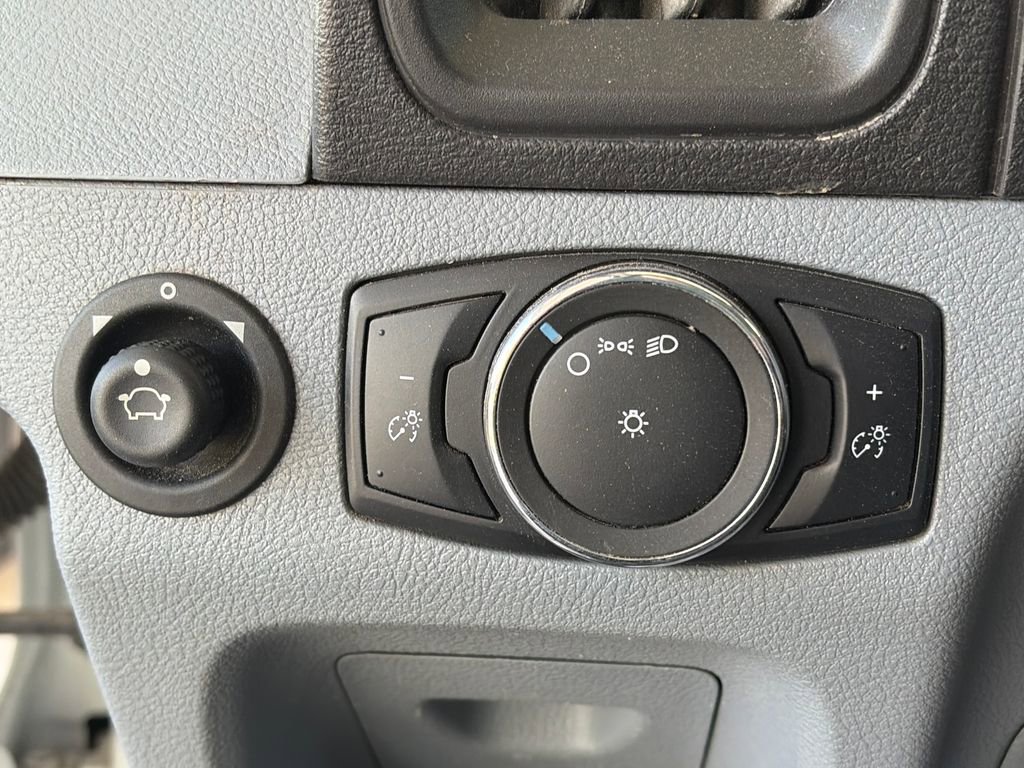 Certified 2019 Ford Transit 250 148 Medium Roof RWD image 18