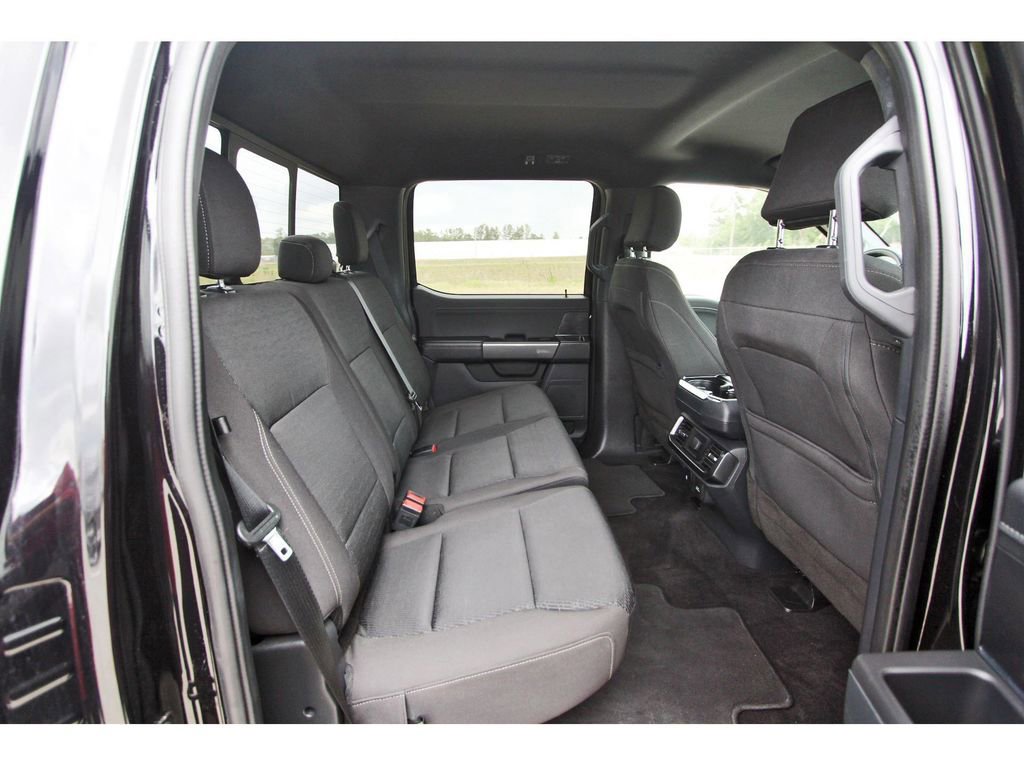 Certified 2022 Ford F150 XLT w/ Equipment Group 302A High image 10