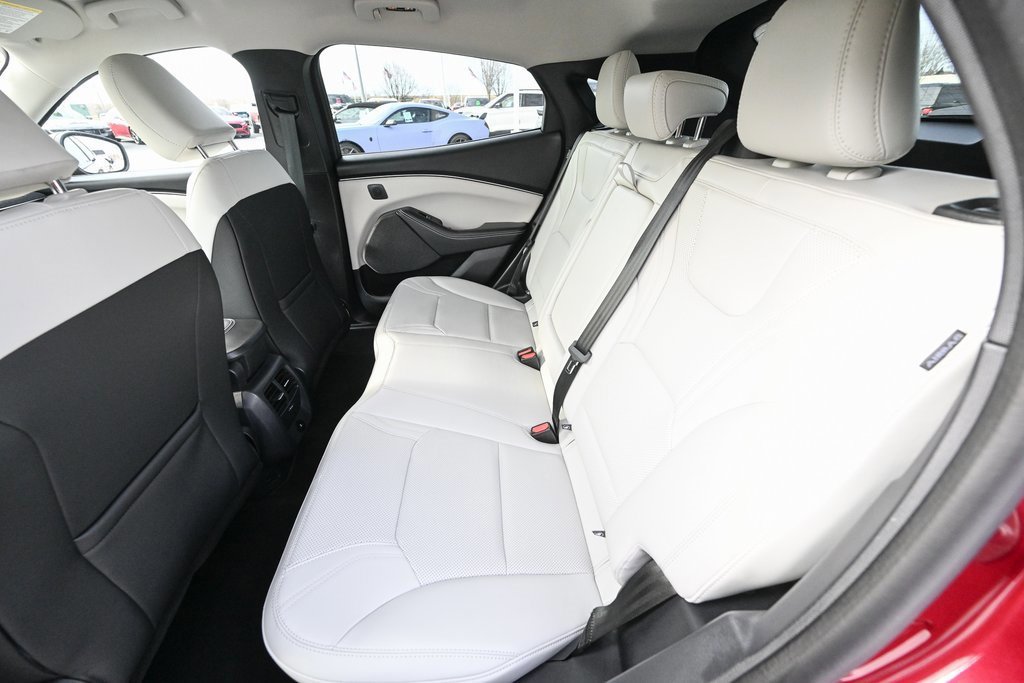 Certified 2025 Ford Mustang Mach-E Premium image 26