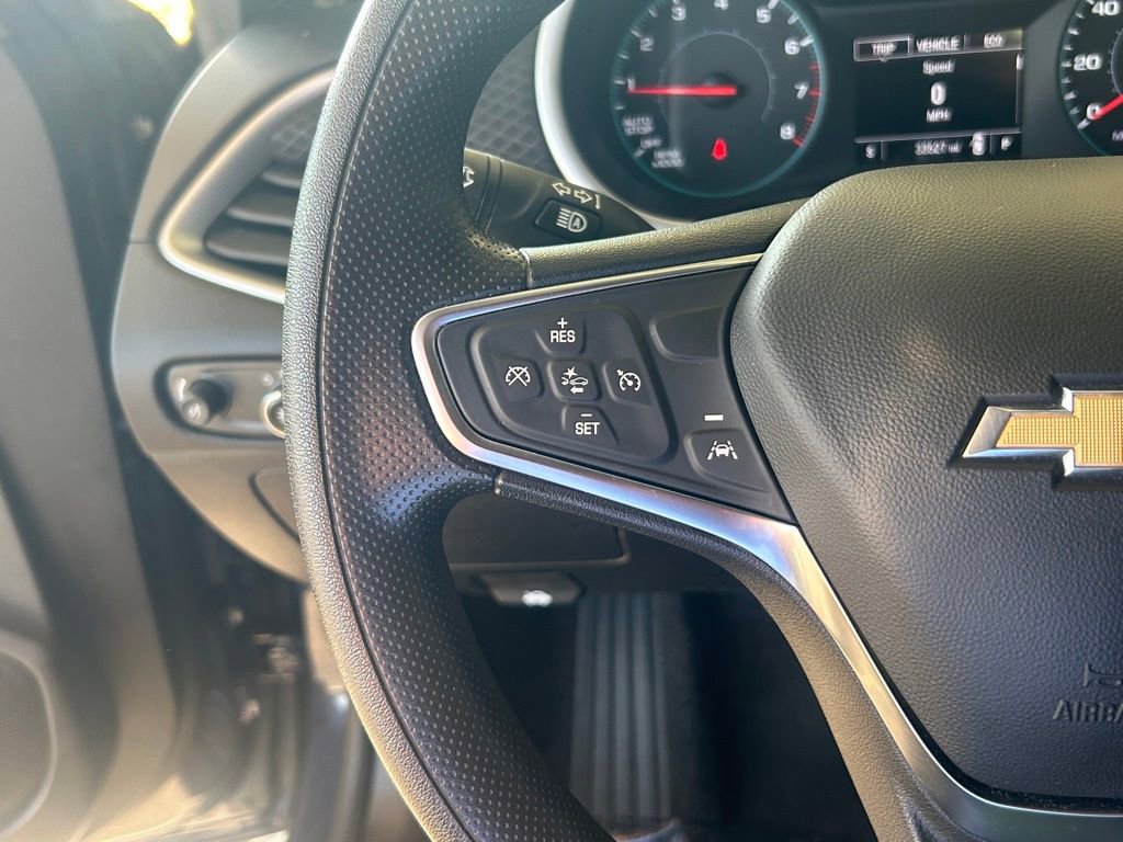 Used 2025 Chevrolet Malibu LT image 38