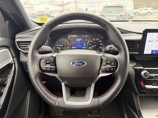 Certified 2022 Ford Explorer ST-Line AWD/4WD image 13