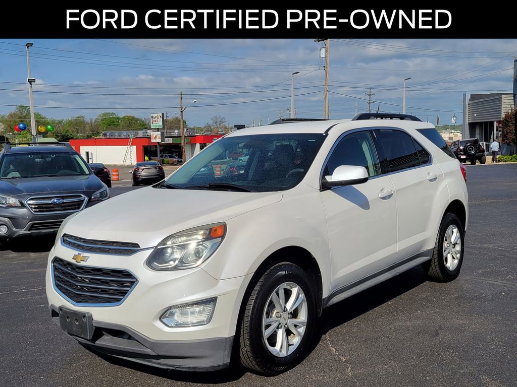 Used 2017 Chevrolet Equinox LT image 2