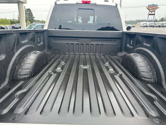 Certified 2025 Ford F350 Platinum w/ Tremor Off-Road Package AWD/4WD image 24