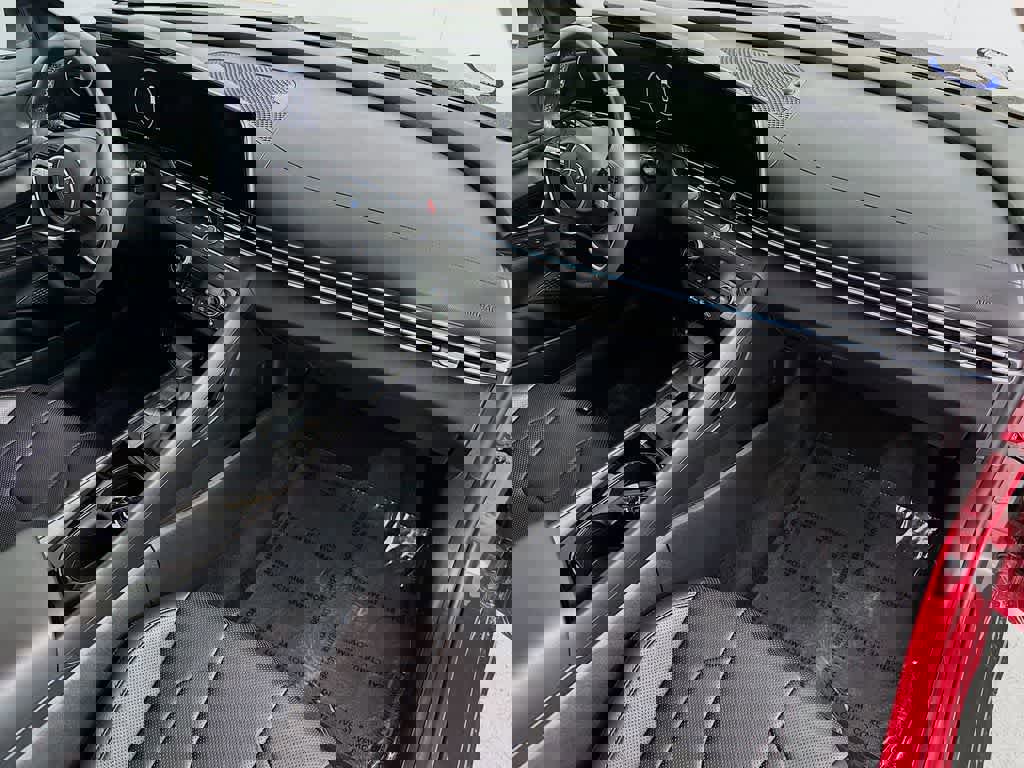 Used 2022 Hyundai Elantra Limited image 32