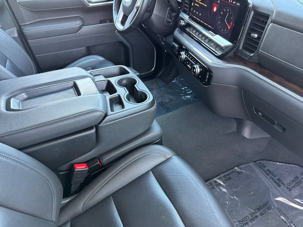 Used 2025 GMC Sierra 1500 SLT AWD/4WD image 14