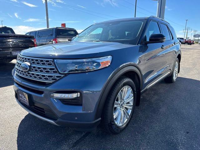 Certified 2021 Ford Explorer Limited w/ Equipment Group 301A AWD/4WD image 3