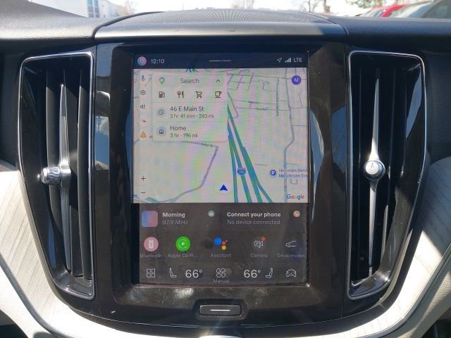 Used 2023 Volvo XC60 B5 Plus AWD/4WD image 28